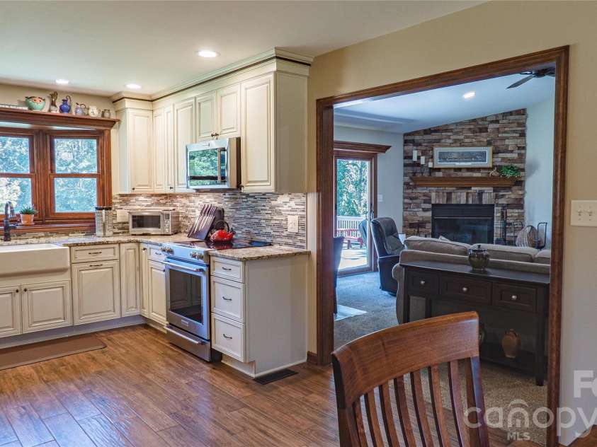 187 Sunfish Drive, Mooresville, NC 28117.  MLS# CAR4422073, YatesRealty ID 50805. 