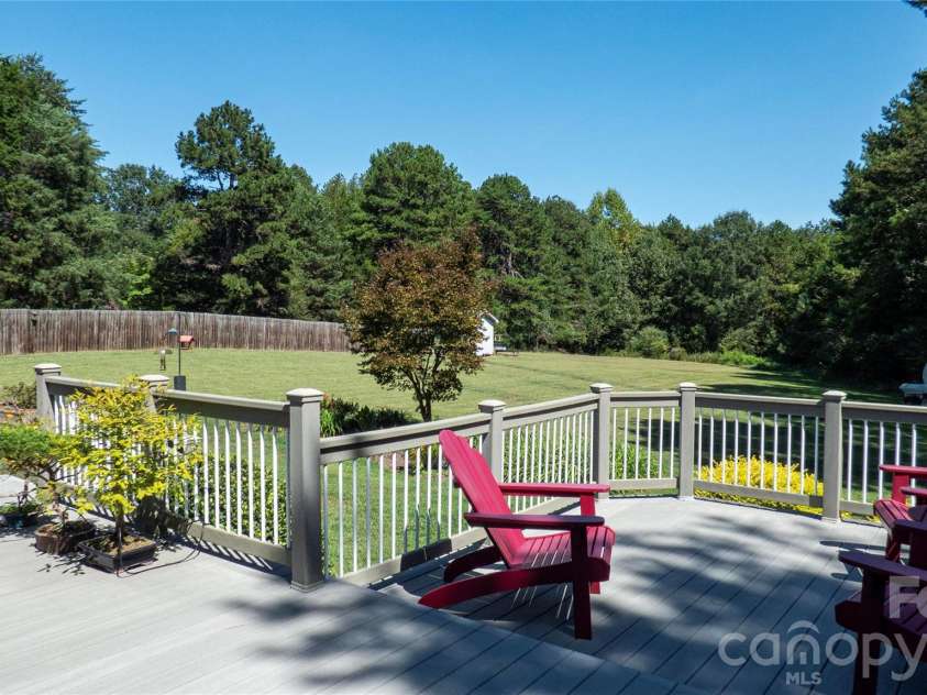 187 Sunfish Drive, Mooresville, NC 28117.  MLS# CAR4422073, YatesRealty ID 50805. Back Deck
