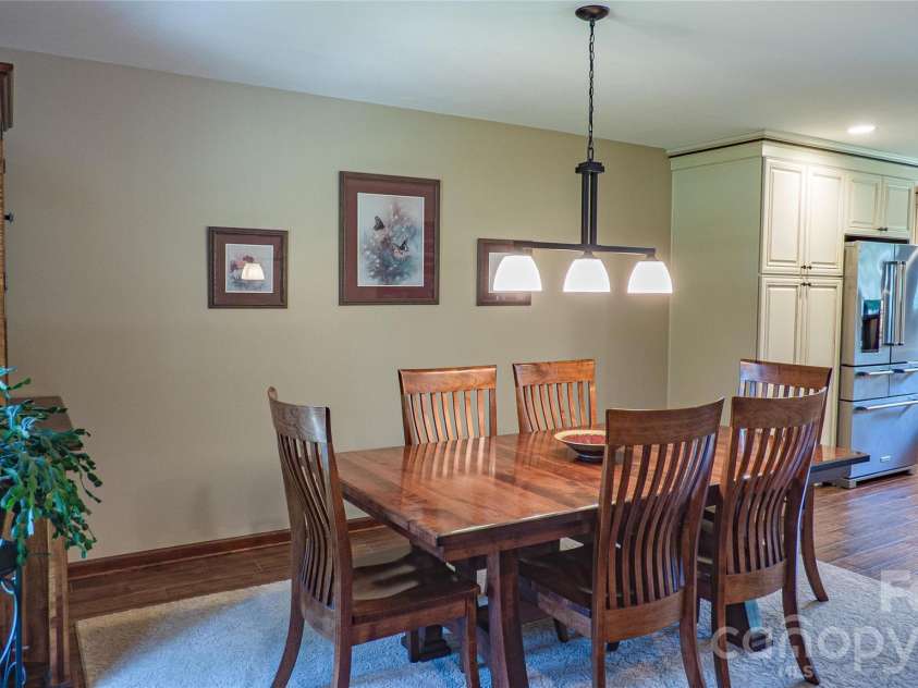 187 Sunfish Drive, Mooresville, NC 28117.  MLS# CAR4422073, YatesRealty ID 50805. Dining Area