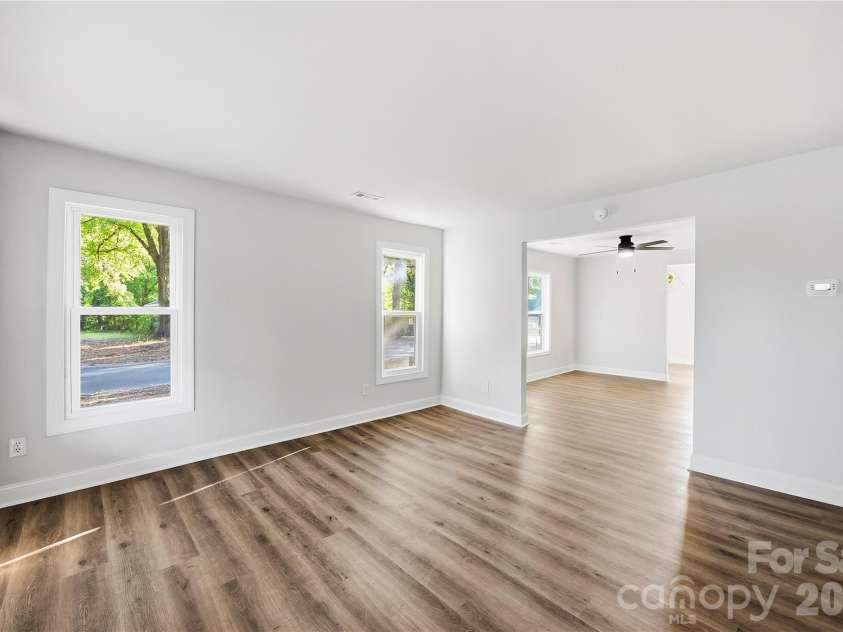 1101 Opal Street, Charlotte, NC 28208.  MLS# CAR4424357, YatesRealty ID 50806. 