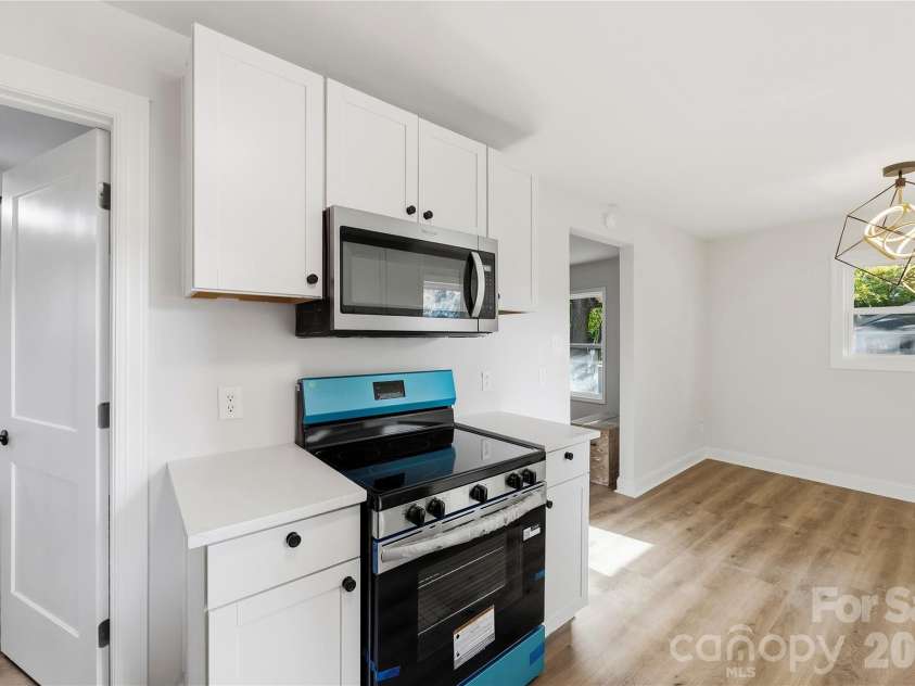 1101 Opal Street, Charlotte, NC 28208.  MLS# CAR4424357, YatesRealty ID 50806. 