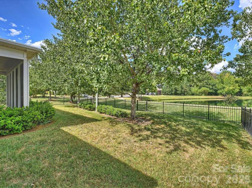 7326 Firespike Road, Charlotte, NC 28211.  MLS# CAR4417105, YatesRealty ID 50809. Wide, flat yard