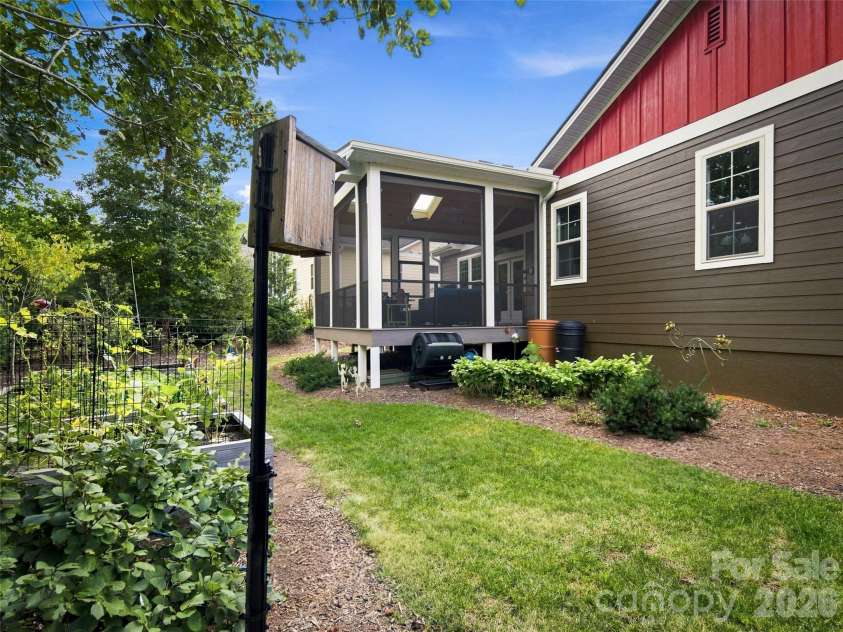 40 Buckhorn Gap Road, Biltmore Lake, NC 28715.  MLS# CAR4424565, YatesRealty ID 50812. 