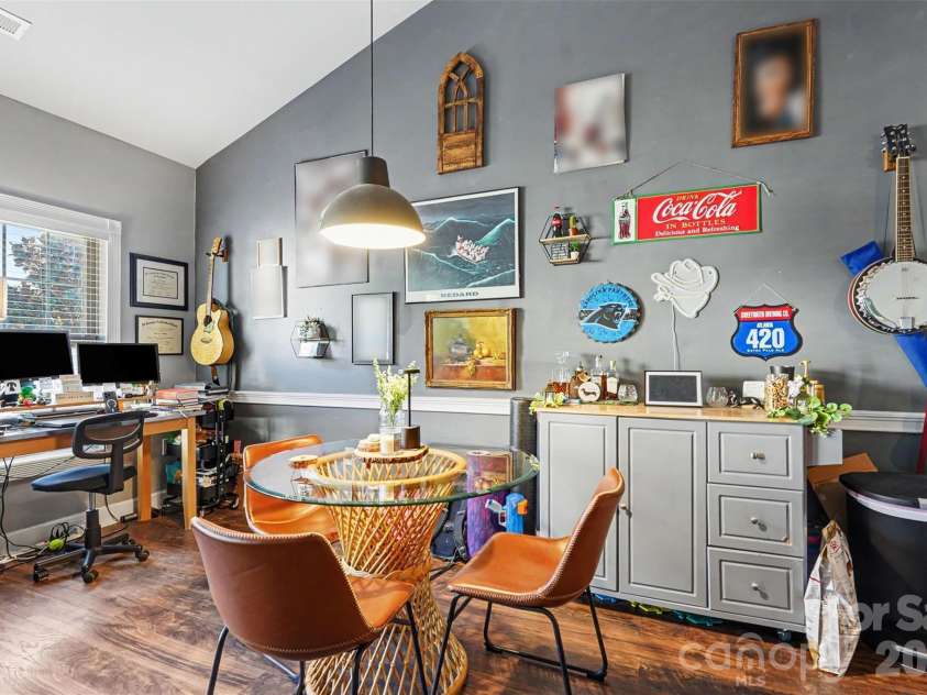 9243 Meadow Vista Road, Charlotte, NC 28213.  MLS# CAR4424403, YatesRealty ID 50813. 