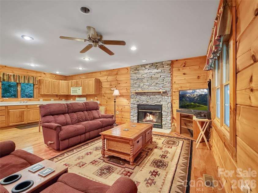 219 Red Maple Lane, Boone, NC 28607.  MLS# CAR4398352, YatesRealty ID 50816. 