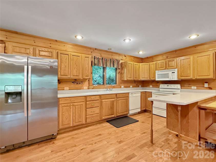 219 Red Maple Lane, Boone, NC 28607.  MLS# CAR4398352, YatesRealty ID 50816. 