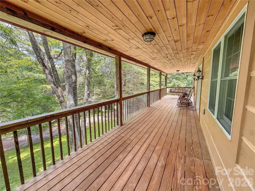 219 Red Maple Lane, Boone, NC 28607.  MLS# CAR4398352, YatesRealty ID 50816. 