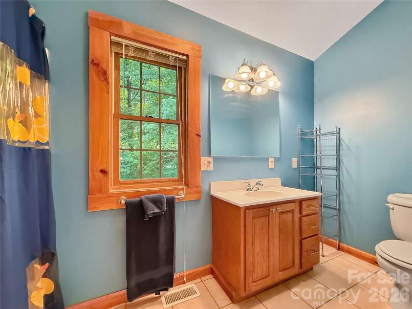 219 Red Maple Lane, Boone, NC 28607.  MLS# CAR4398352, YatesRealty ID 50816. 