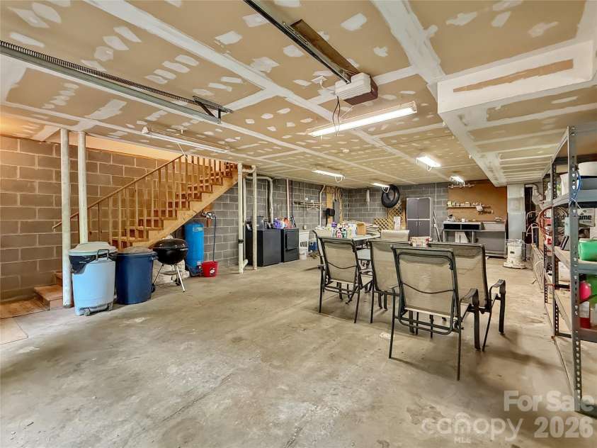 219 Red Maple Lane, Boone, NC 28607.  MLS# CAR4398352, YatesRealty ID 50816. 
