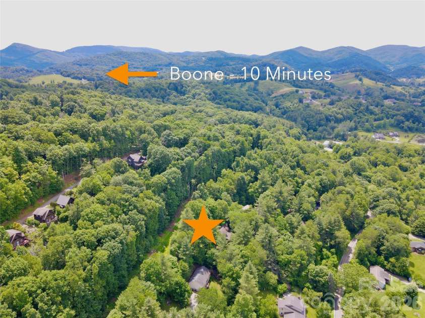 219 Red Maple Lane, Boone, NC 28607.  MLS# CAR4398352, YatesRealty ID 50816. 