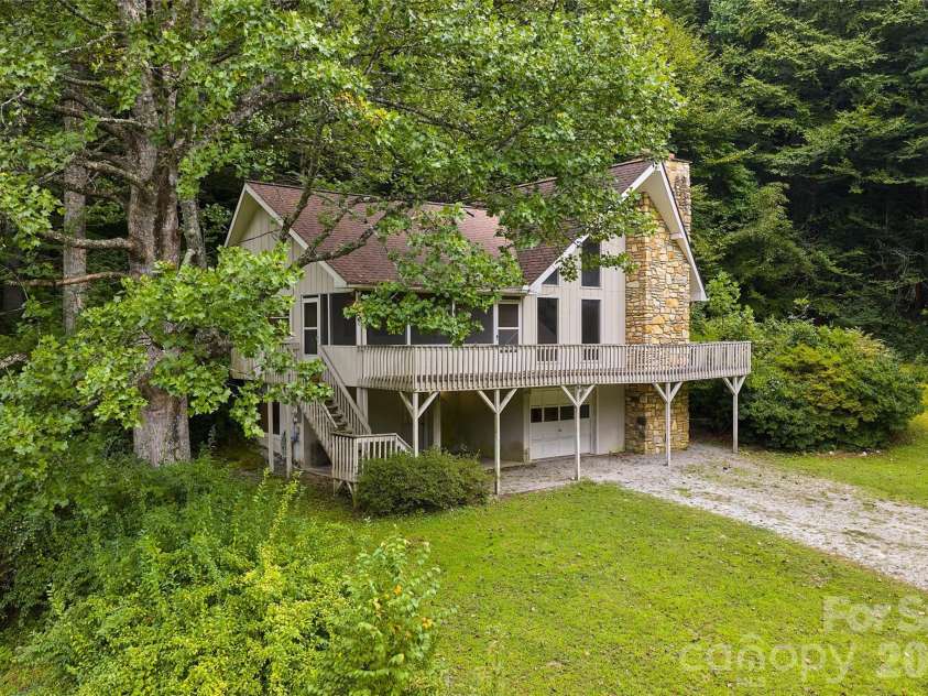473 Middlefork Road, Brevard, NC 28712.  MLS# CAR4420131, YatesRealty ID 50818. 