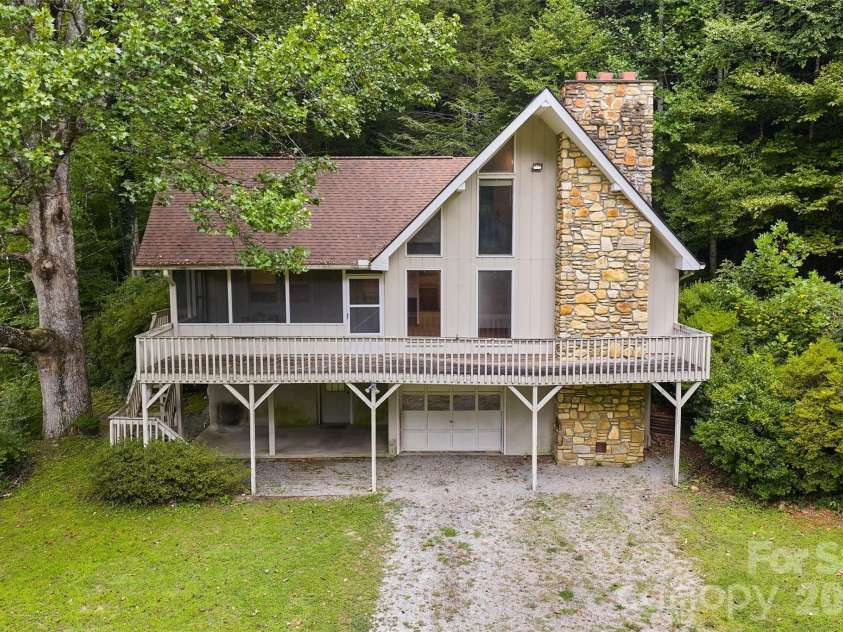 473 Middlefork Road, Brevard, NC 28712.  MLS# CAR4420131, YatesRealty ID 50818. 