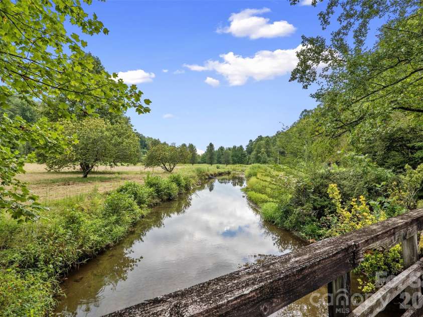 473 Middlefork Road, Brevard, NC 28712.  MLS# CAR4420131, YatesRealty ID 50818. 