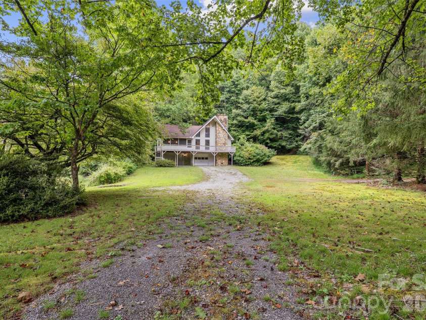 473 Middlefork Road, Brevard, NC 28712.  MLS# CAR4420131, YatesRealty ID 50818. 