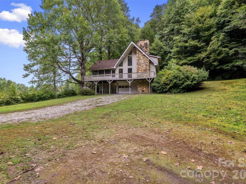 473 Middlefork Road, Brevard, NC 28712.  MLS# CAR4420131, YatesRealty ID 50818. 