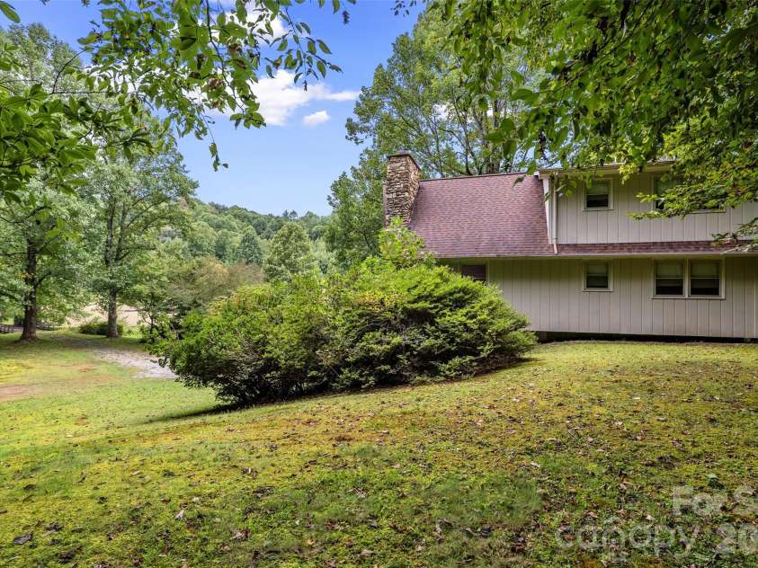 473 Middlefork Road, Brevard, NC 28712.  MLS# CAR4420131, YatesRealty ID 50818. 