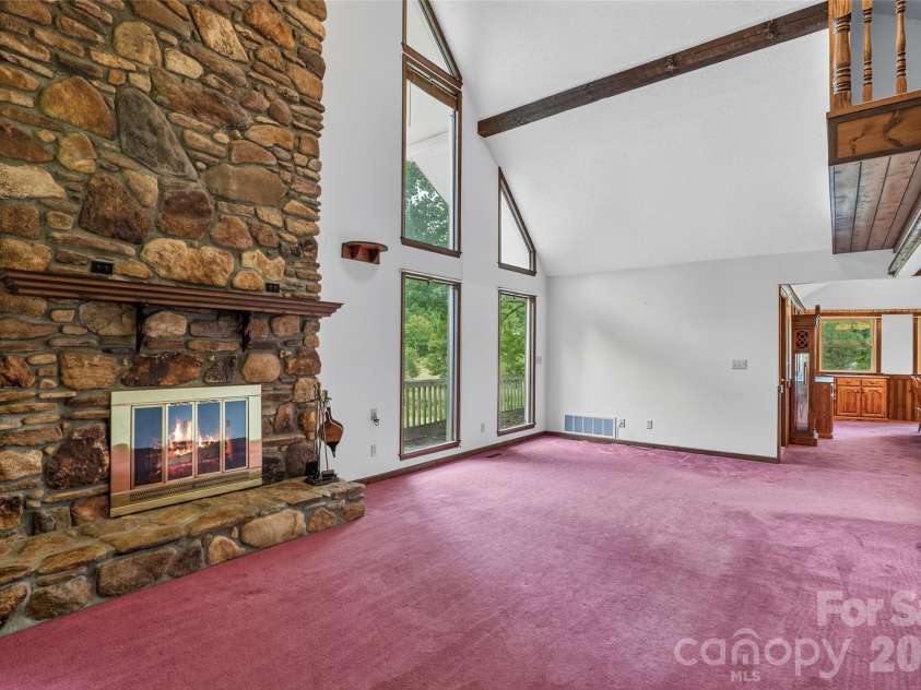 473 Middlefork Road, Brevard, NC 28712.  MLS# CAR4420131, YatesRealty ID 50818. 