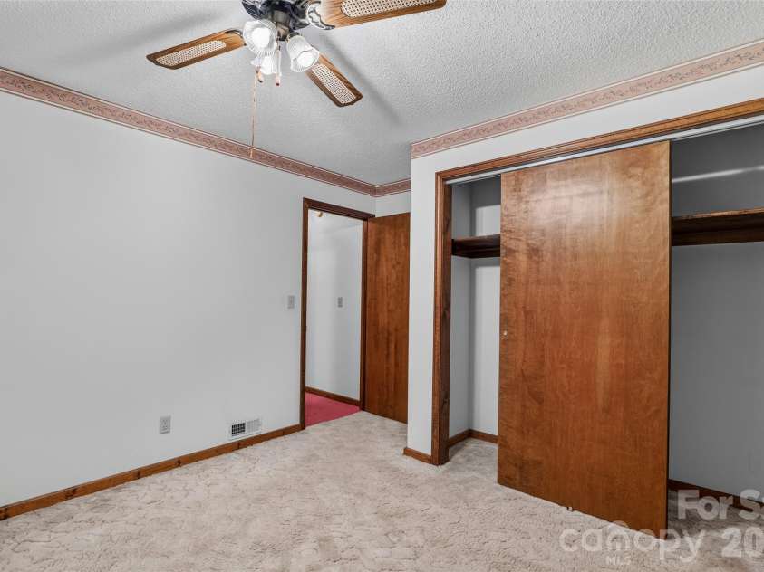 473 Middlefork Road, Brevard, NC 28712.  MLS# CAR4420131, YatesRealty ID 50818. 