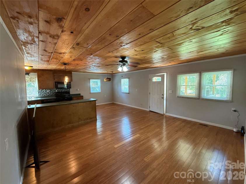 44 Oak Hill Road, Nebo, NC 28761.  MLS# CAR4423318, YatesRealty ID 50821. 