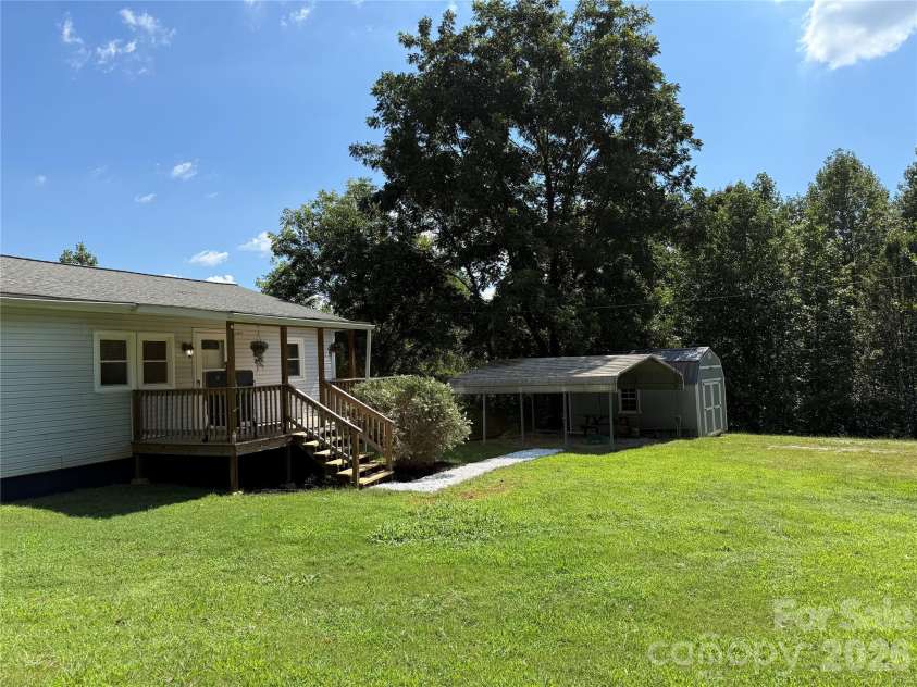 44 Oak Hill Road, Nebo, NC 28761.  MLS# CAR4423318, YatesRealty ID 50821. 