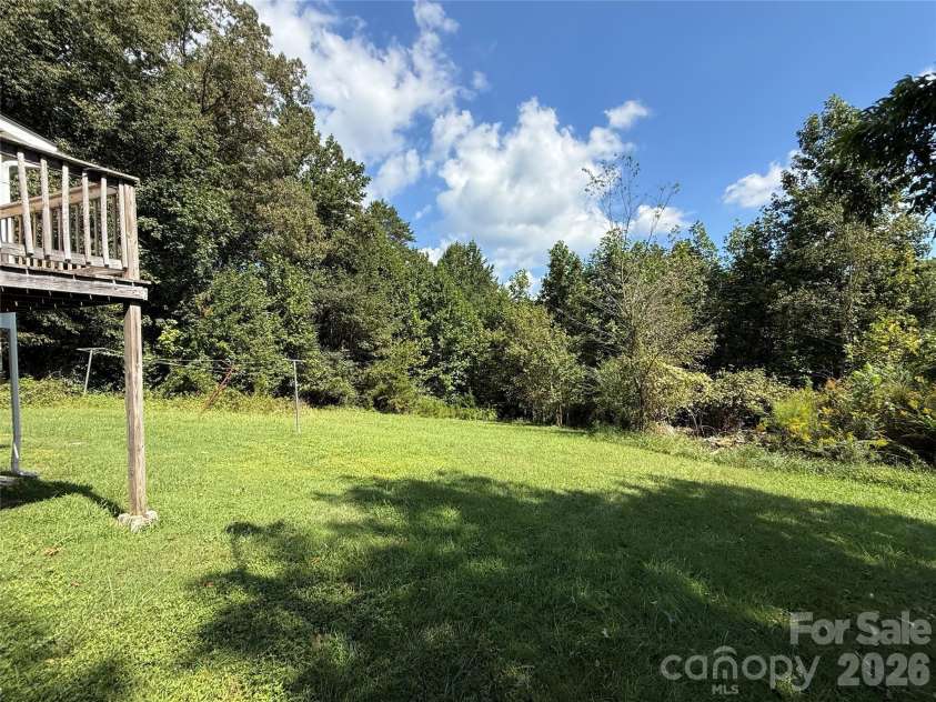 44 Oak Hill Road, Nebo, NC 28761.  MLS# CAR4423318, YatesRealty ID 50821. 