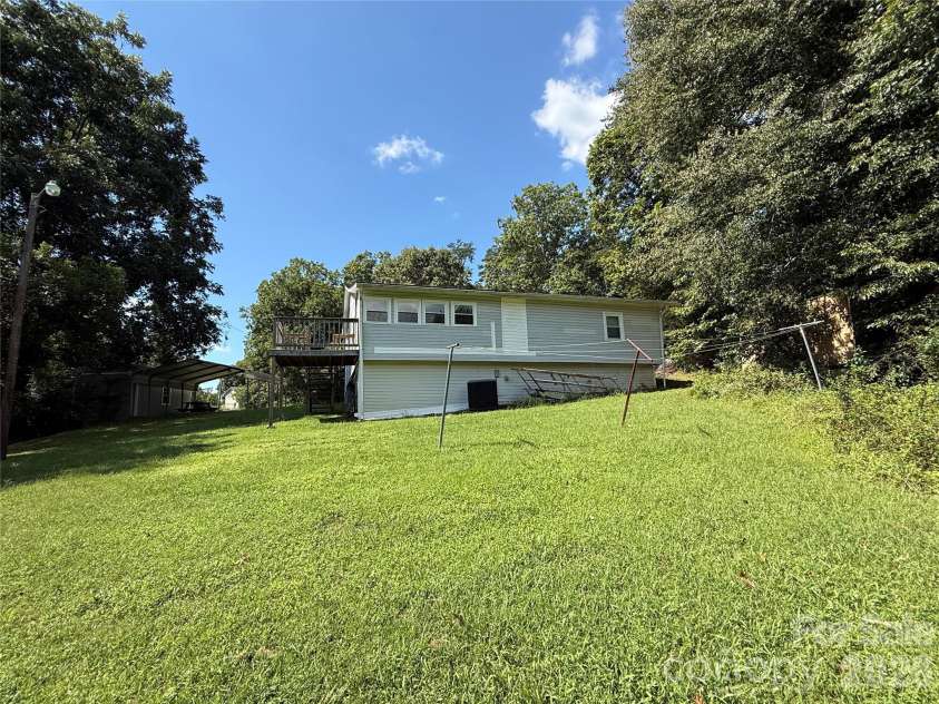 44 Oak Hill Road, Nebo, NC 28761.  MLS# CAR4423318, YatesRealty ID 50821. 