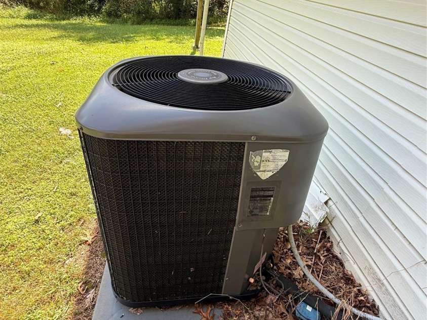 44 Oak Hill Road, Nebo, NC 28761.  MLS# CAR4423318, YatesRealty ID 50821. Heat Pump