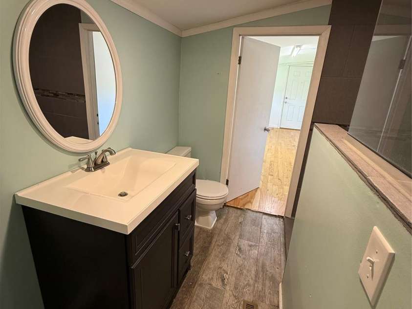 44 Oak Hill Road, Nebo, NC 28761.  MLS# CAR4423318, YatesRealty ID 50821. Primary Bathroom