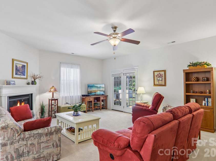 73 Foxtail Court, Hendersonville, NC 28792.  MLS# CAR4424320, YatesRealty ID 50825. 