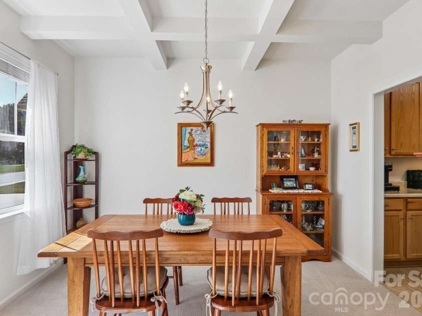 73 Foxtail Court, Hendersonville, NC 28792.  MLS# CAR4424320, YatesRealty ID 50825. 