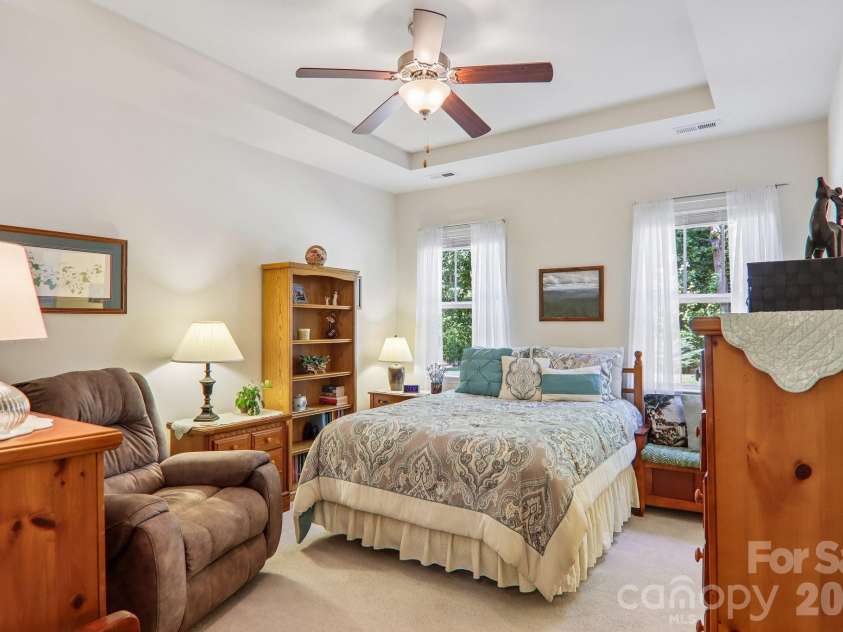 73 Foxtail Court, Hendersonville, NC 28792.  MLS# CAR4424320, YatesRealty ID 50825. 