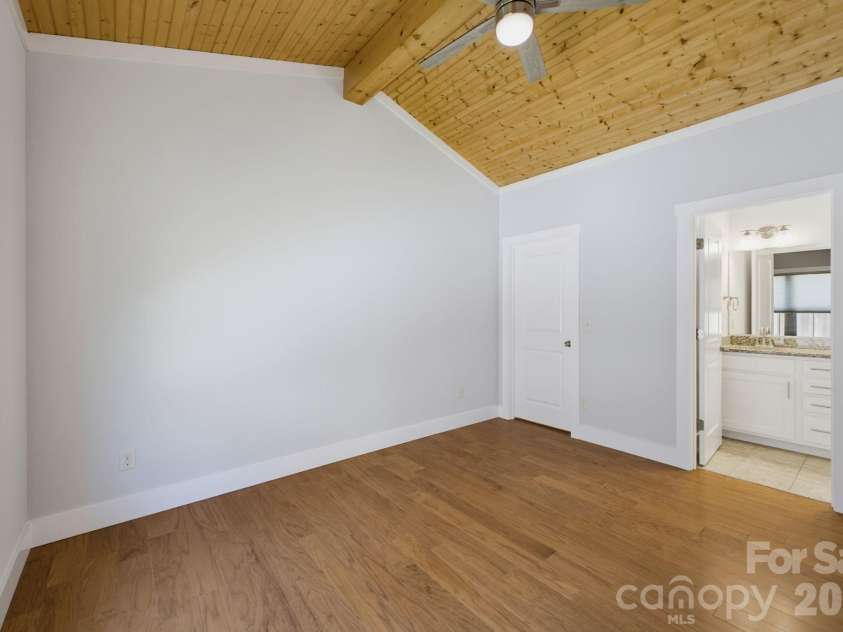 25 Gratitude Drive, Asheville, NC 28806.  MLS# CAR4415732, YatesRealty ID 50826. 