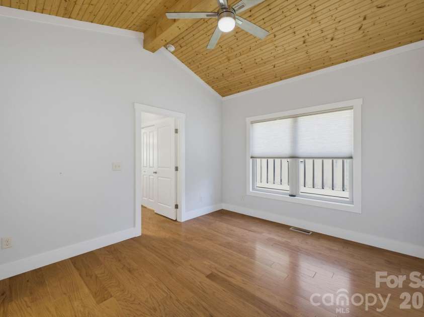 25 Gratitude Drive, Asheville, NC 28806.  MLS# CAR4415732, YatesRealty ID 50826. 