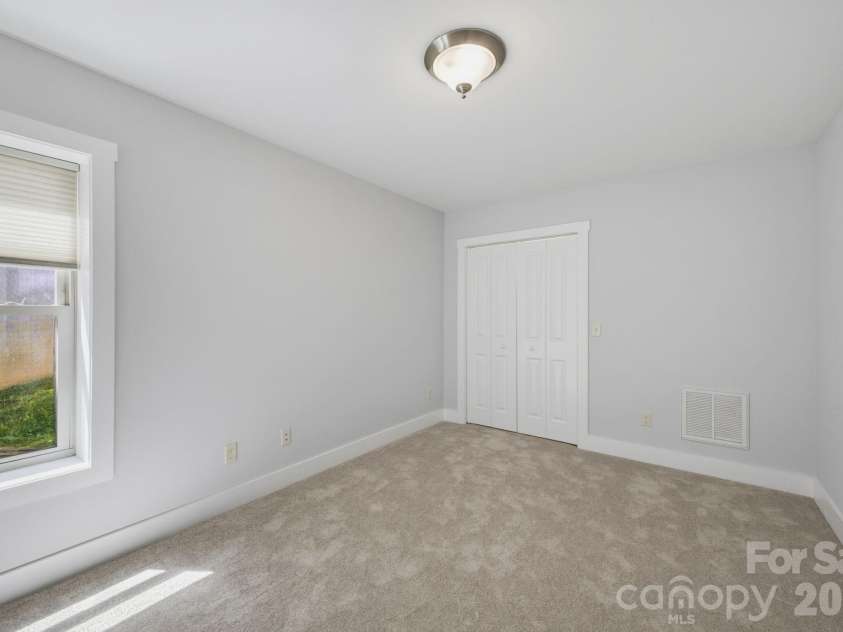 25 Gratitude Drive, Asheville, NC 28806.  MLS# CAR4415732, YatesRealty ID 50826. 