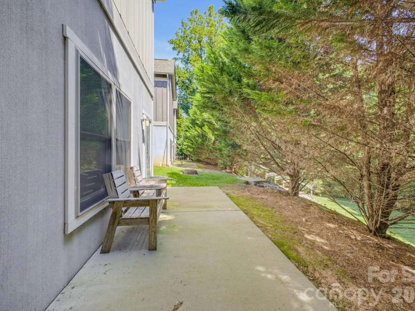 25 Gratitude Drive, Asheville, NC 28806.  MLS# CAR4415732, YatesRealty ID 50826. 