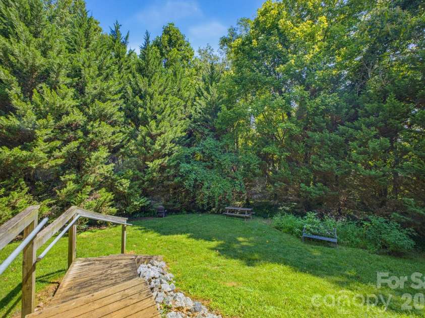 25 Gratitude Drive, Asheville, NC 28806.  MLS# CAR4415732, YatesRealty ID 50826. 