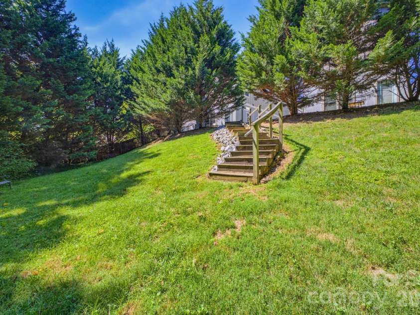 25 Gratitude Drive, Asheville, NC 28806.  MLS# CAR4415732, YatesRealty ID 50826. 