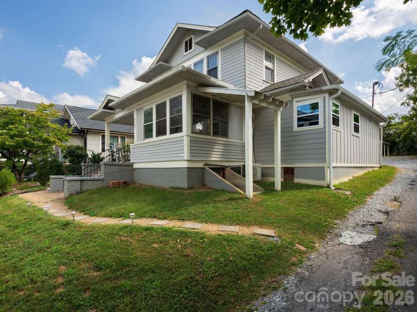 117 & 119 Spears Avenue, Asheville, NC 28801.  MLS# CAR4424401, YatesRealty ID 50827. 