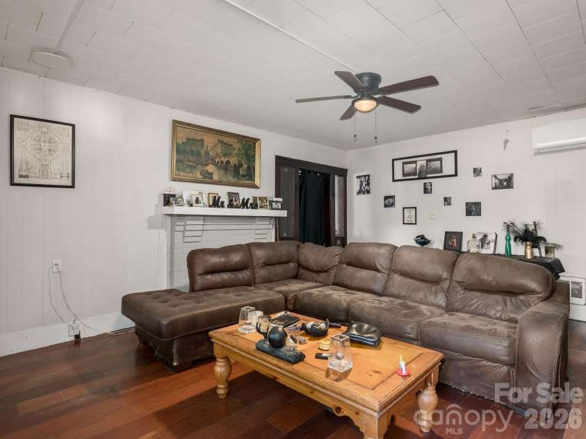 117 & 119 Spears Avenue, Asheville, NC 28801.  MLS# CAR4424401, YatesRealty ID 50827. 