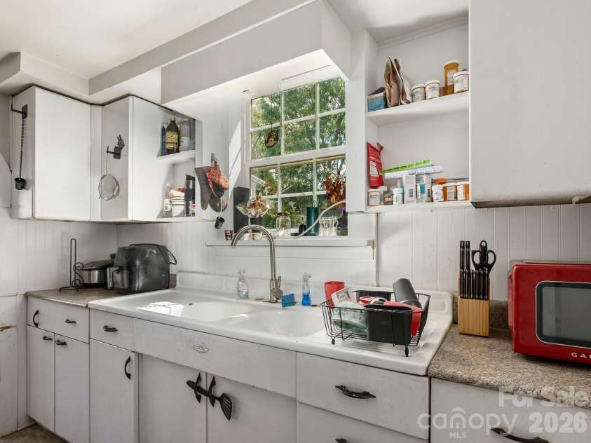 117 & 119 Spears Avenue, Asheville, NC 28801.  MLS# CAR4424401, YatesRealty ID 50827. 