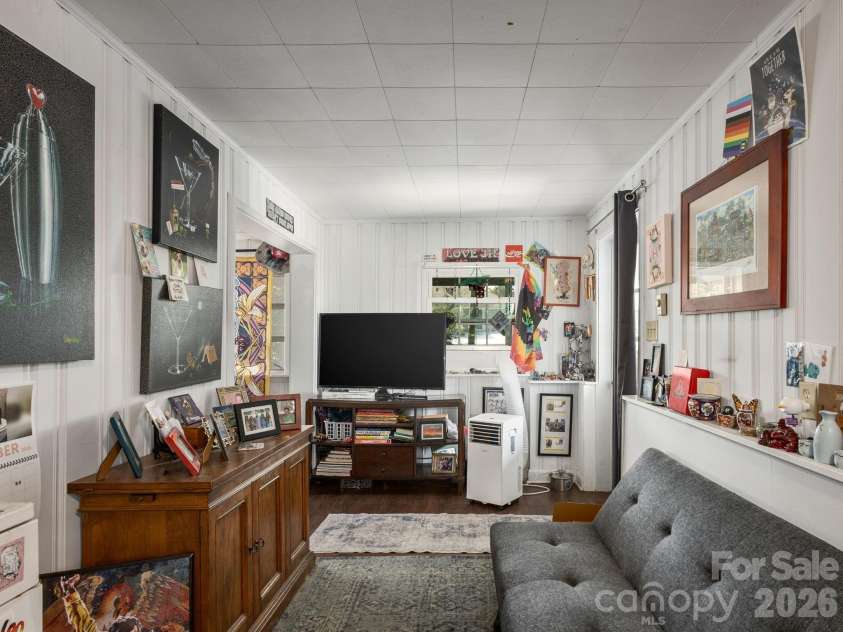 117 & 119 Spears Avenue, Asheville, NC 28801.  MLS# CAR4424401, YatesRealty ID 50827. 