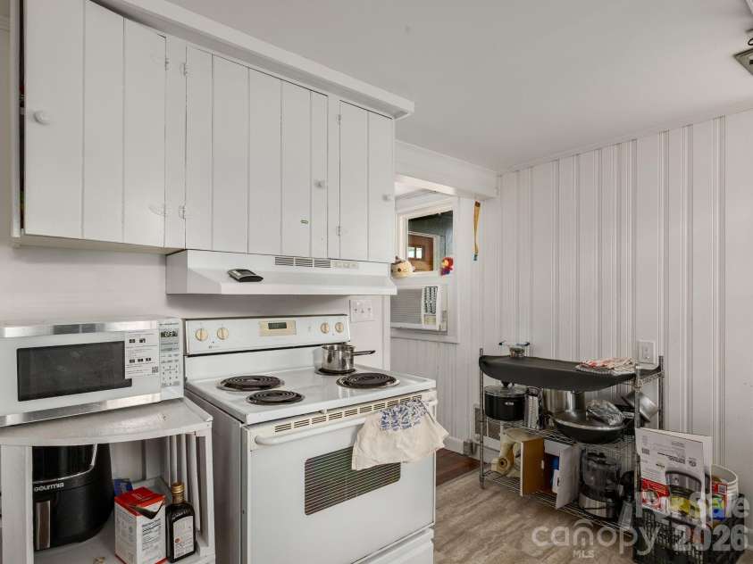 117 & 119 Spears Avenue, Asheville, NC 28801.  MLS# CAR4424401, YatesRealty ID 50827. 