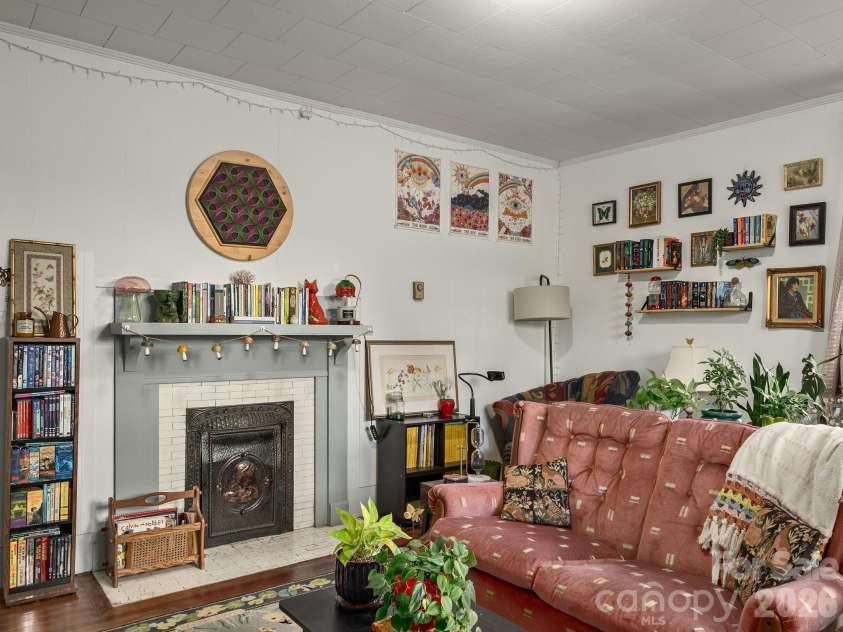 117 & 119 Spears Avenue, Asheville, NC 28801.  MLS# CAR4424401, YatesRealty ID 50827. 