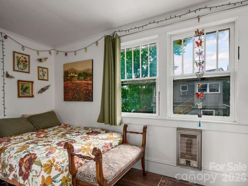 117 & 119 Spears Avenue, Asheville, NC 28801.  MLS# CAR4424401, YatesRealty ID 50827. 