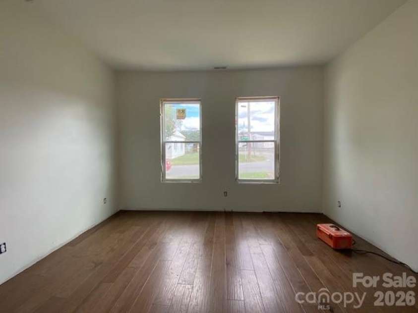 407 Ida Street, Gastonia, NC 28054.  MLS# CAR4424580, YatesRealty ID 50829. 