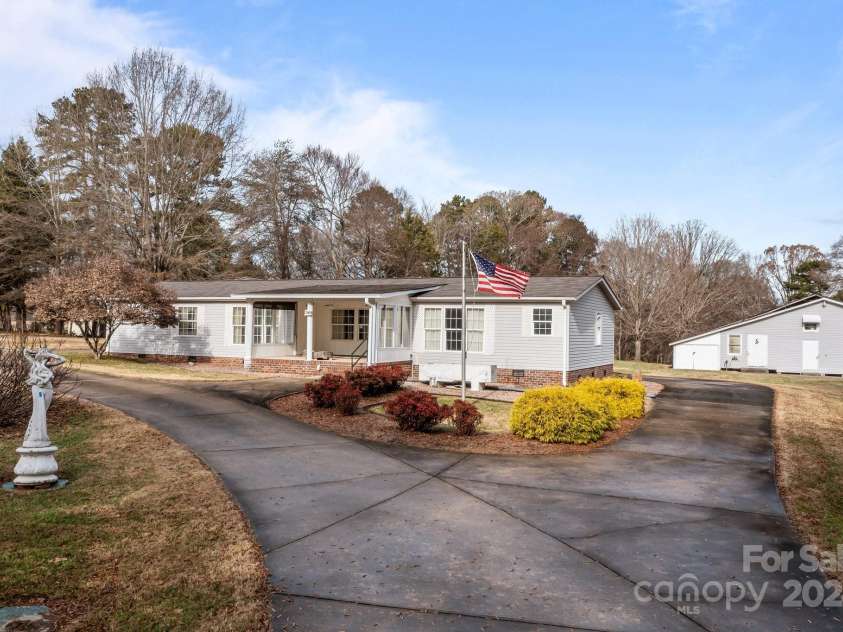 1540 Ridge Road, Salisbury, NC 28144.  MLS# CAR4208856, YatesRealty ID 5083. 