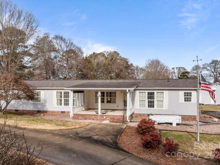 1540 Ridge Road, Salisbury, NC 28144.  MLS# CAR4208856, YatesRealty ID 5083. 