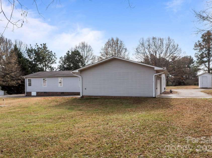 1540 Ridge Road, Salisbury, NC 28144.  MLS# CAR4208856, YatesRealty ID 5083. 