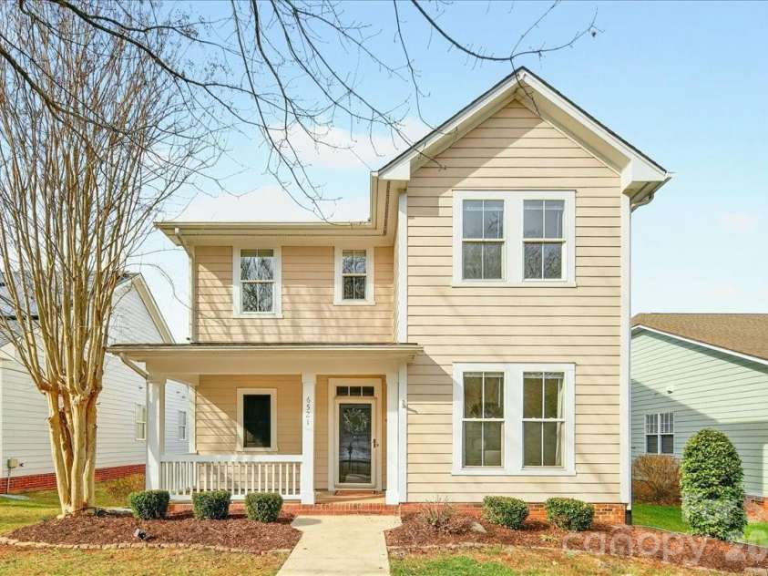 6521 Old Magnolia Lane, Mint Hill, NC 28227.  MLS# CAR4382015, YatesRealty ID 5083. Welcome Home!