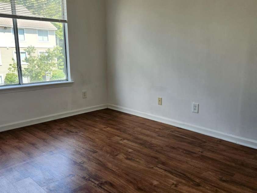 9523 University Terrace Drive, Charlotte, NC 28262.  MLS# CAR4424623, YatesRealty ID 50830. Bed 2